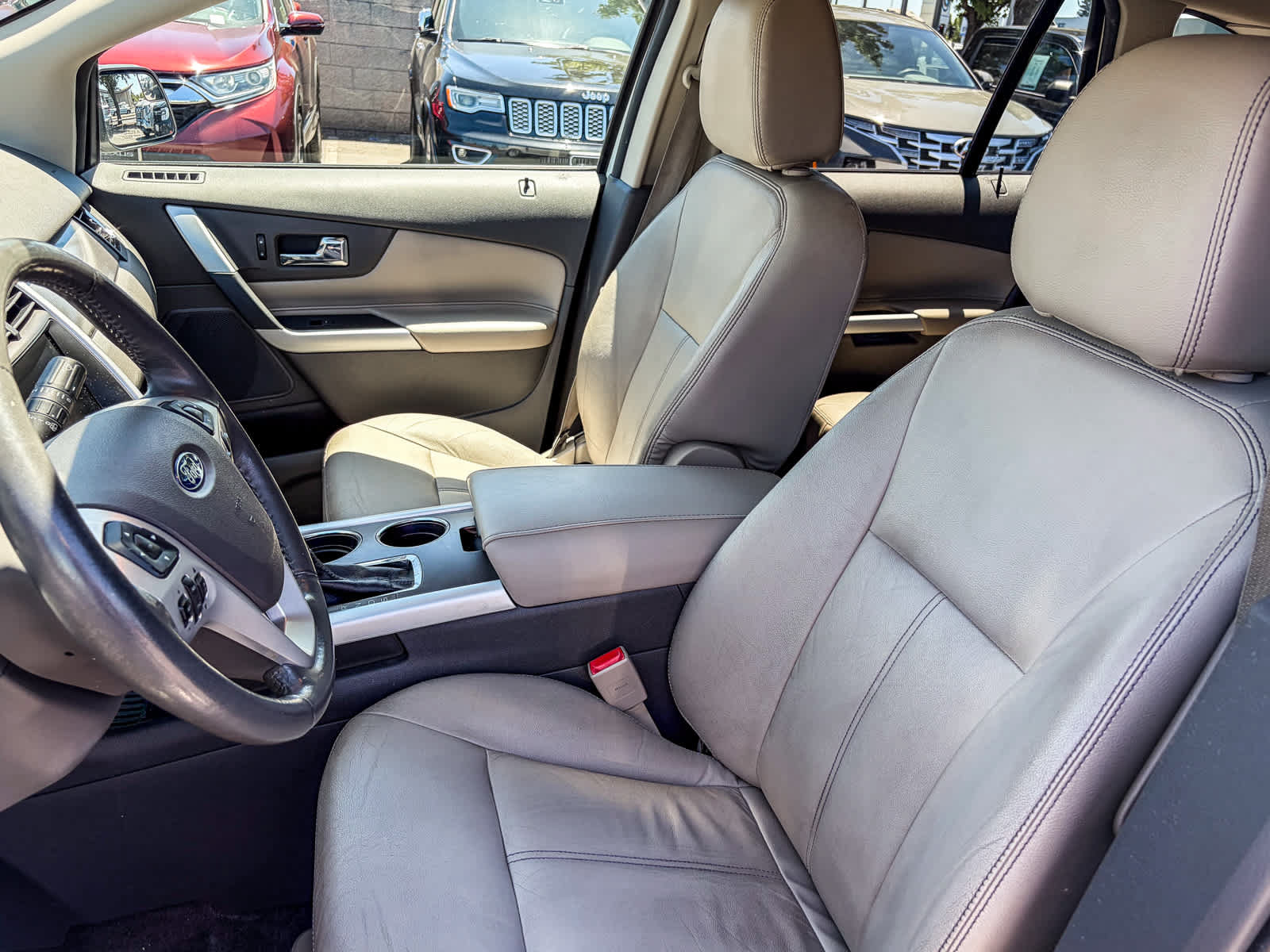 Used 2013 Ford Edge SEL FWD image 17