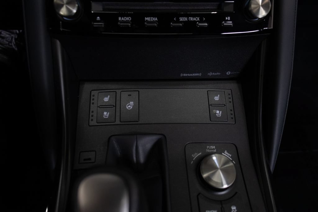 Used 2022 Lexus IS 350 F Sport w/ Accessory Package RWD image 31