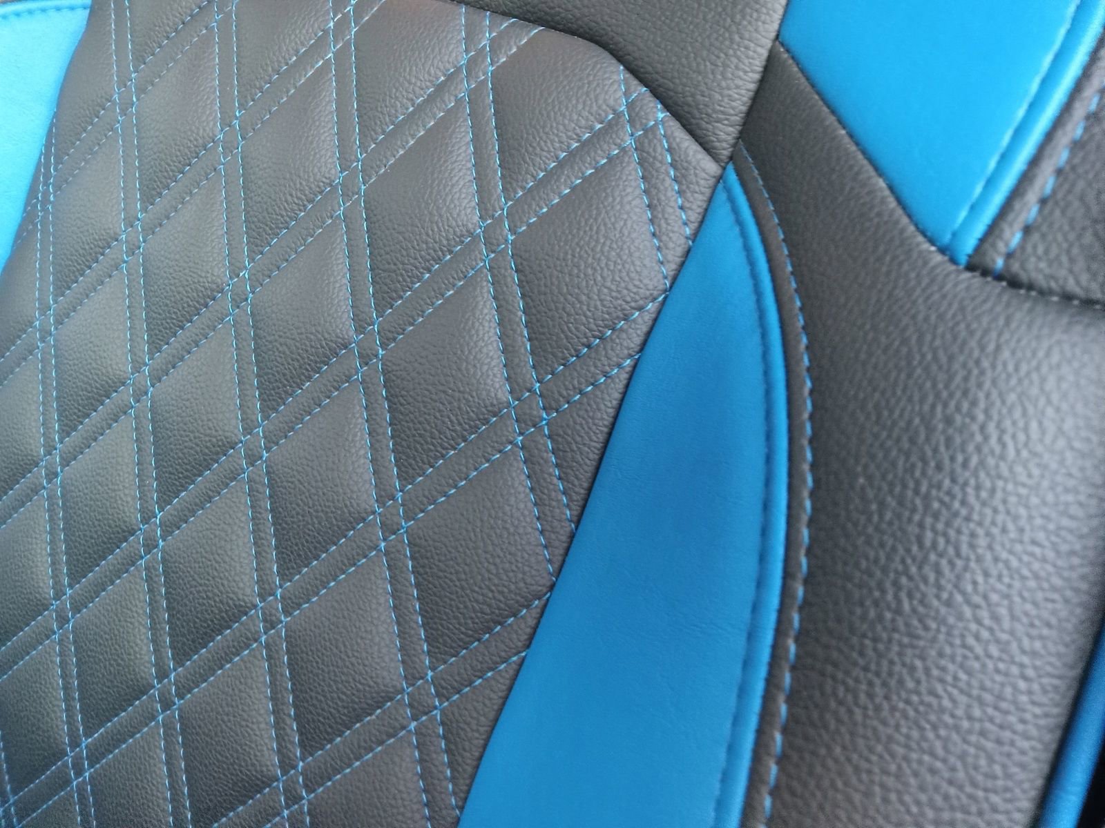 Used 2024 Jeep Wrangler Sport S image 12