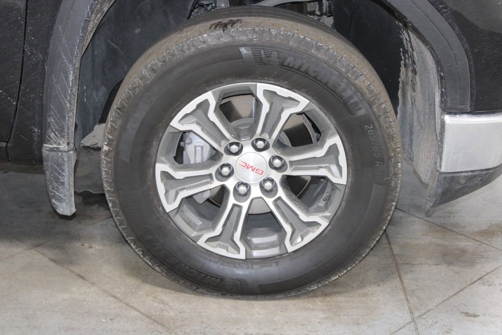 Used 2024 GMC Sierra 1500 SLT image 13