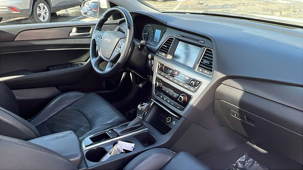 Used 2017 Hyundai Sonata Sport w/ Value Edition Package 02 image 11