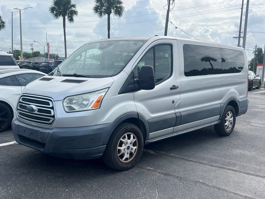 Used 2015 Ford Transit 150 XLT RWD image 2