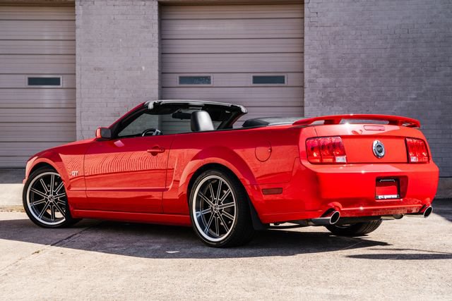 Used 2006 Ford Mustang GT Premium RWD image 4