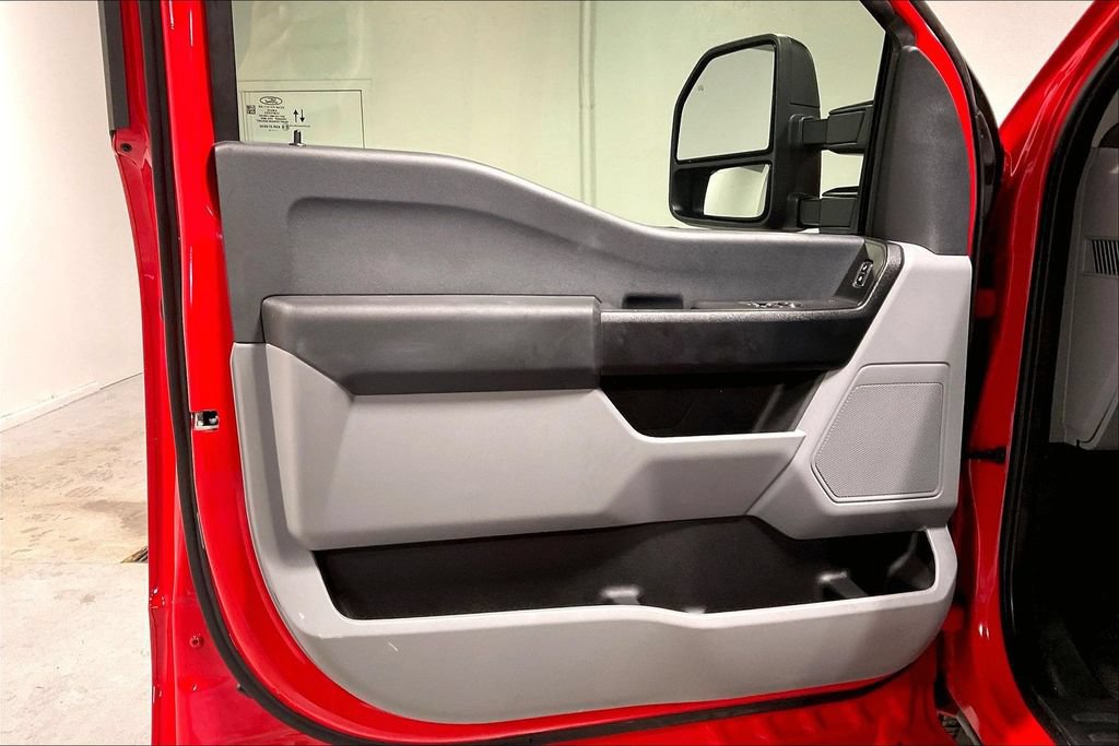Used 2025 Ford F350 XL w/ XL Chrome Package RWD image 18