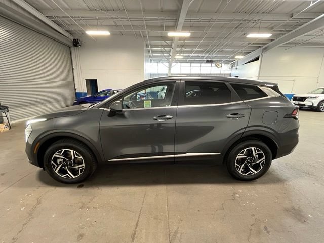 Used 2024 Kia Sportage LX AWD/4WD image 6