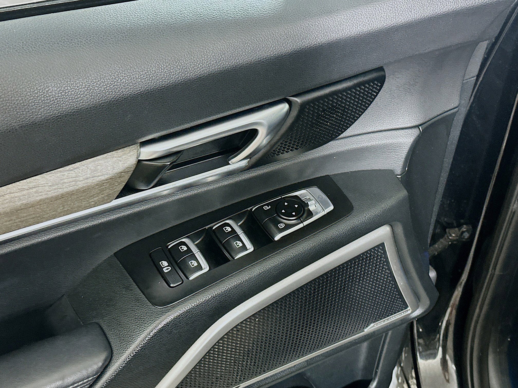 Used 2020 Kia Telluride EX FWD image 15