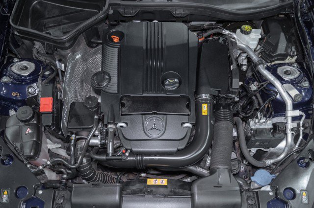 Certified 2015 Mercedes-Benz SLK 250 image 21