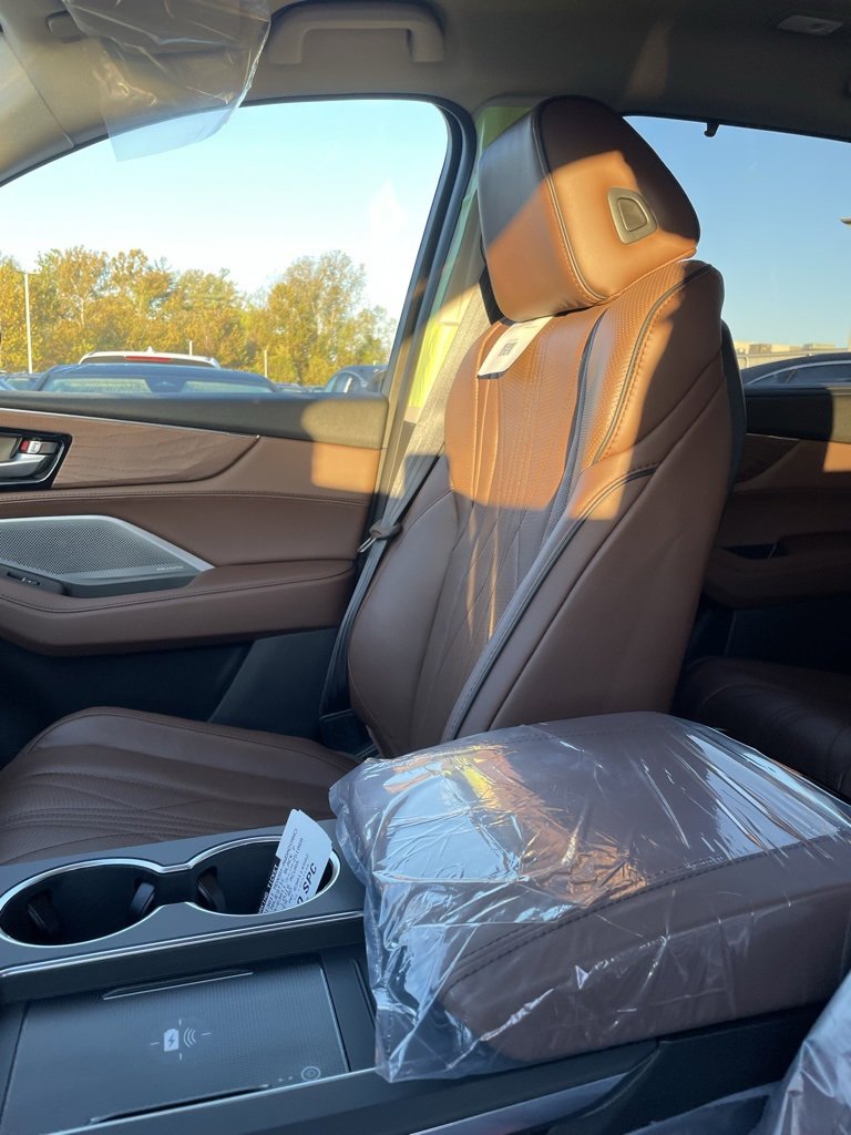 New 2026 Acura MDX w/ Advance Package image 2