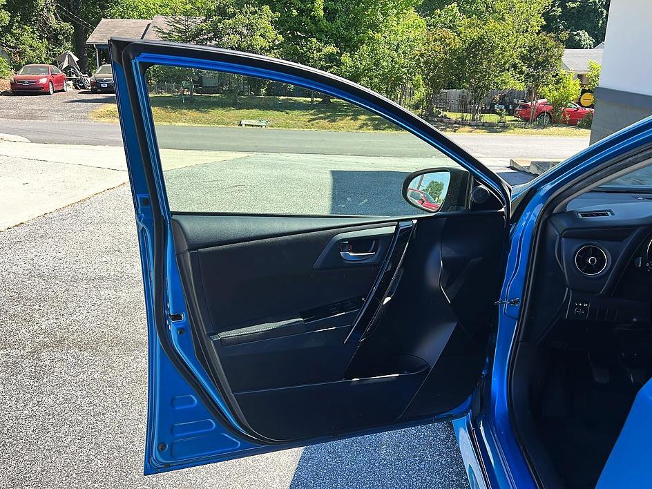 Used 2016 Scion iM image 26