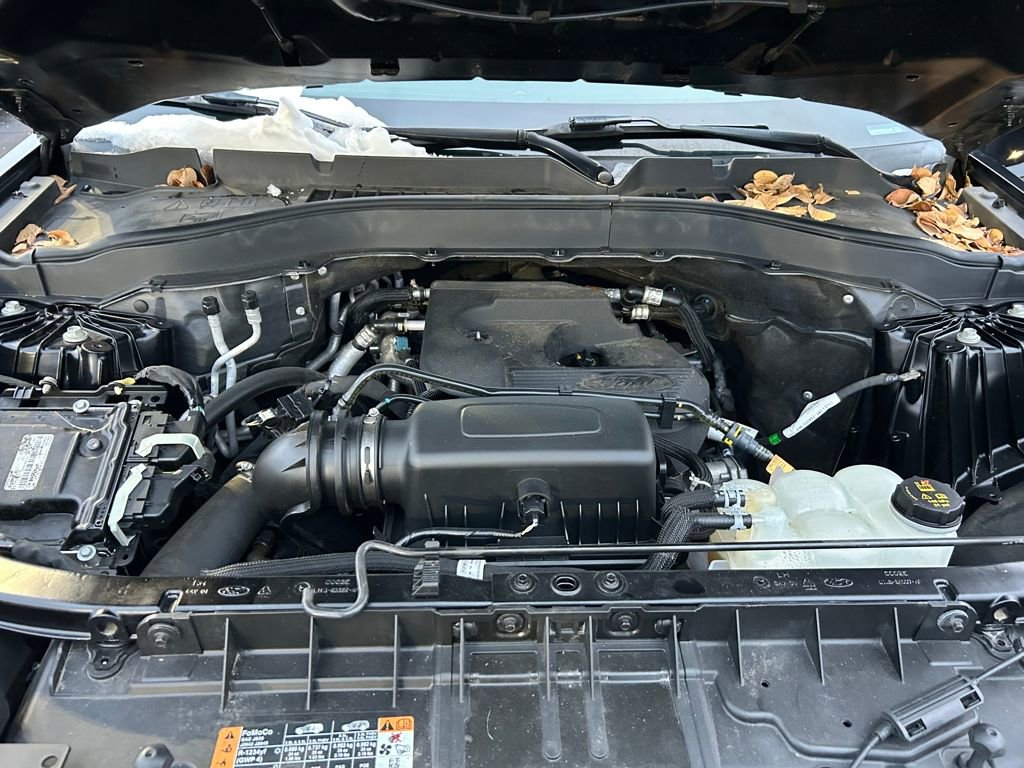 Used 2020 Ford Explorer XLT w/ Equipment Group 202A image 30