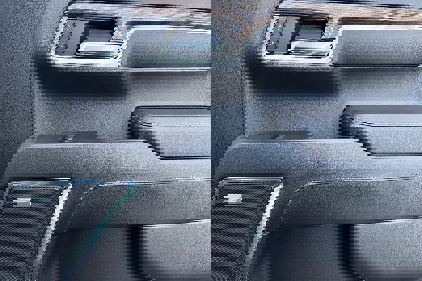 Used 2022 Chevrolet Silverado 1500 LT Trail Boss w/ LT Trail Boss Premium Package image 18