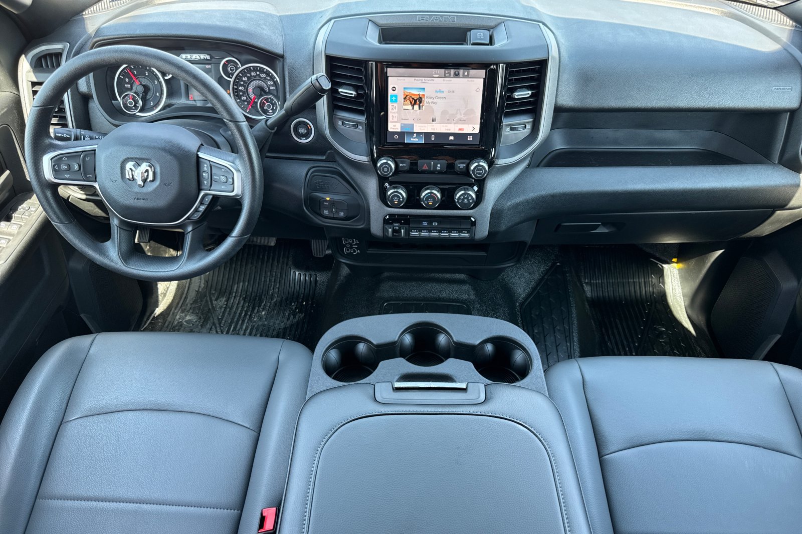 New 2026 RAM 5500 Tradesman w/ Chrome Appearance Group AWD/4WD image 12