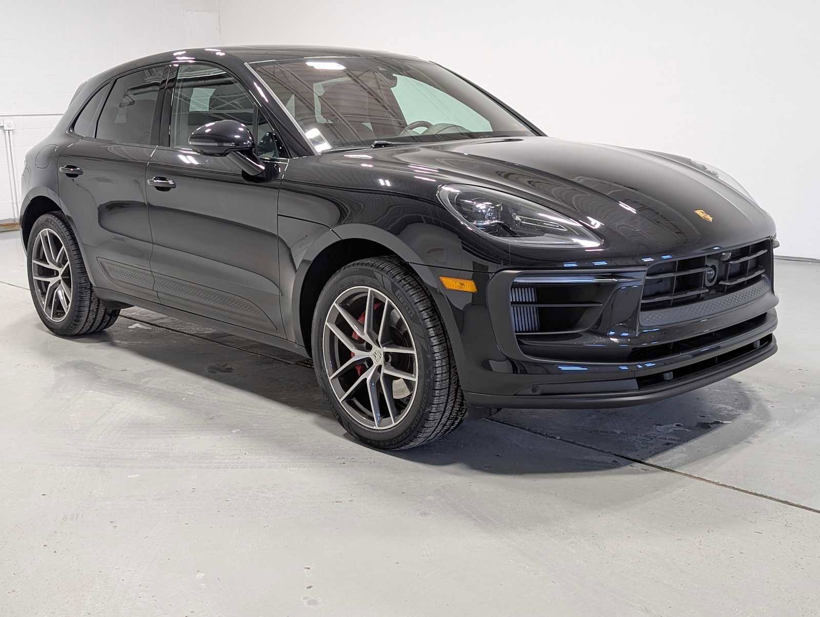 Used 2023 Porsche Macan S image 6