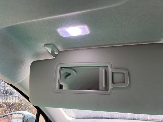 Used 2024 Volkswagen Tiguan Wolfsburg Edition image 32