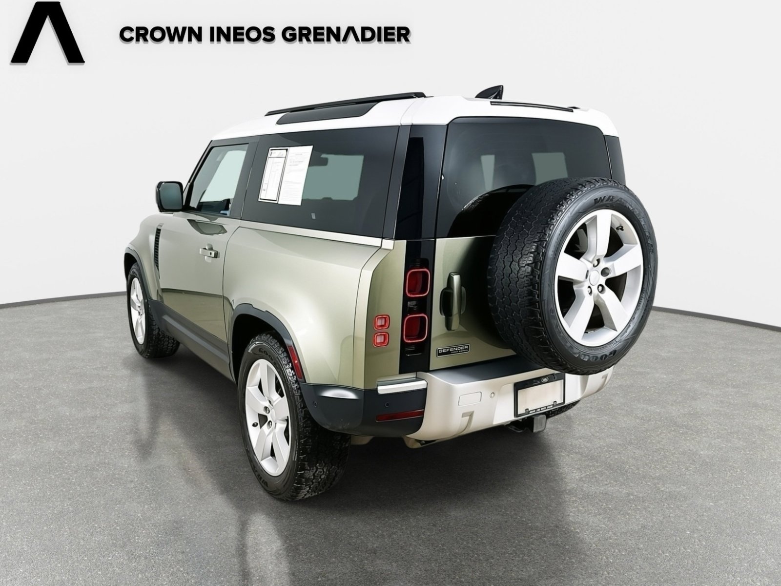 Used 2021 Land Rover Defender 90 First Edition image 6