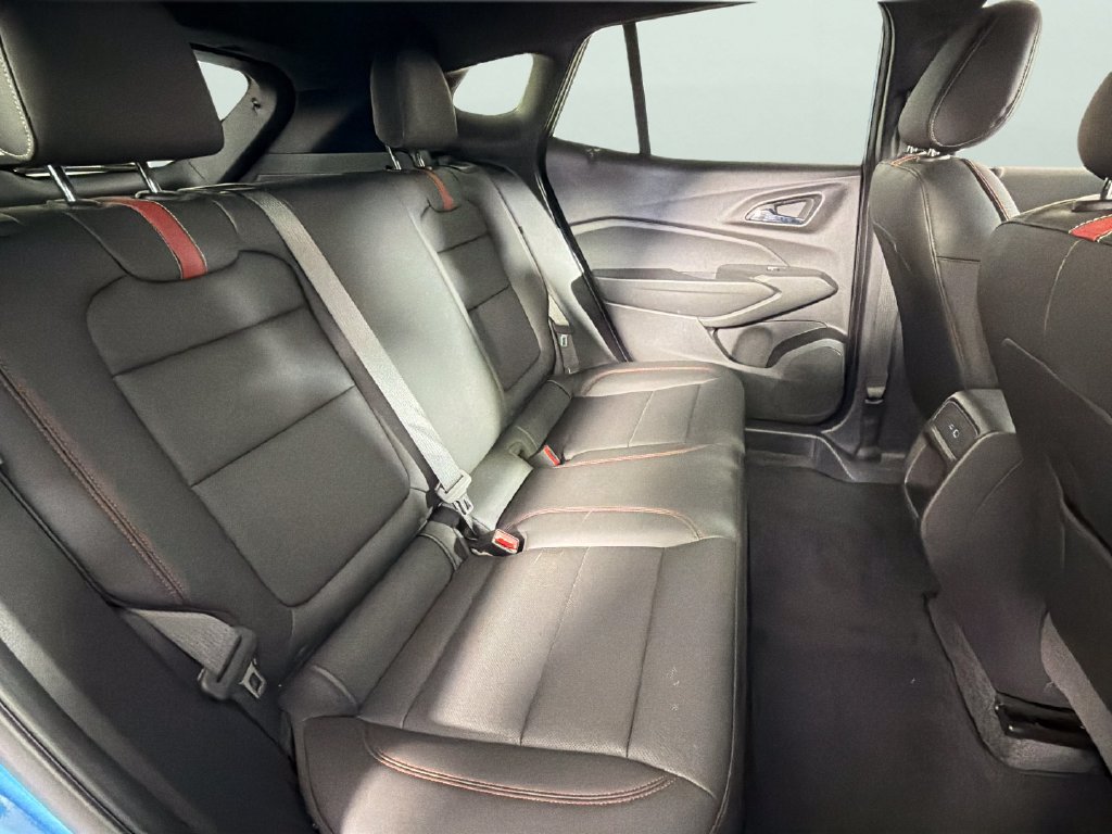 Certified 2025 Chevrolet Trax RS w/ Driver Confidence Package FWD image 31
