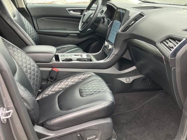 Used 2024 Ford Edge Titanium AWD/4WD image 19