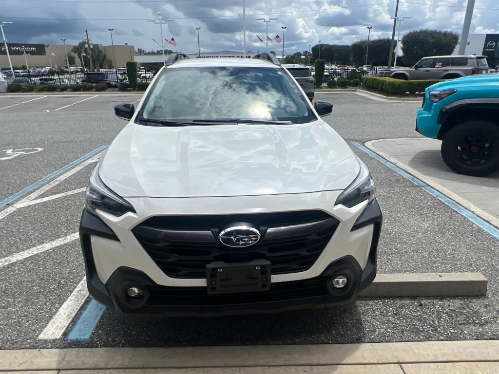 Used 2024 Subaru Outback Premium AWD/4WD image 3