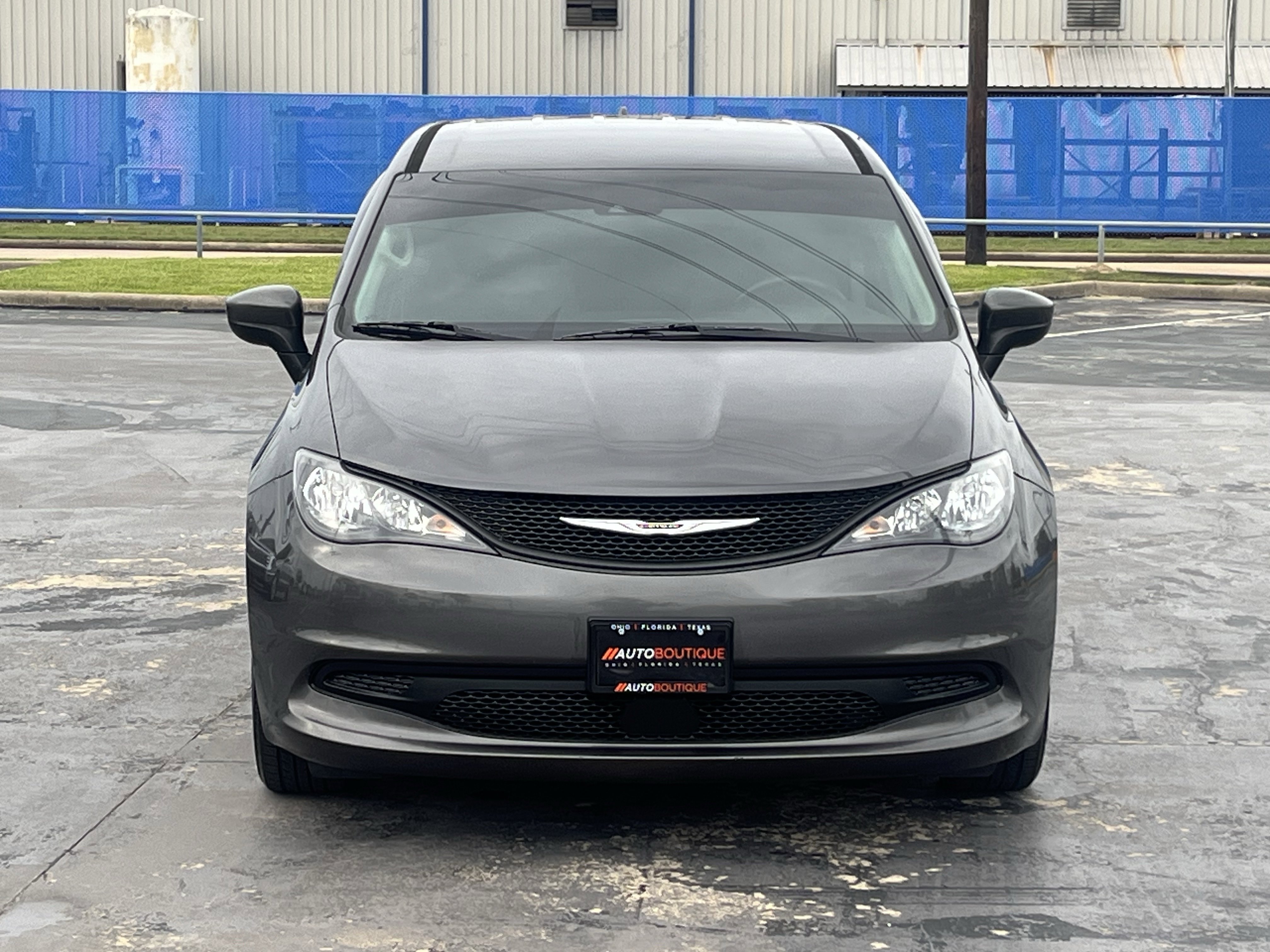 Used 2021 Chrysler Voyager LX w/ Cold Weather Group image 6