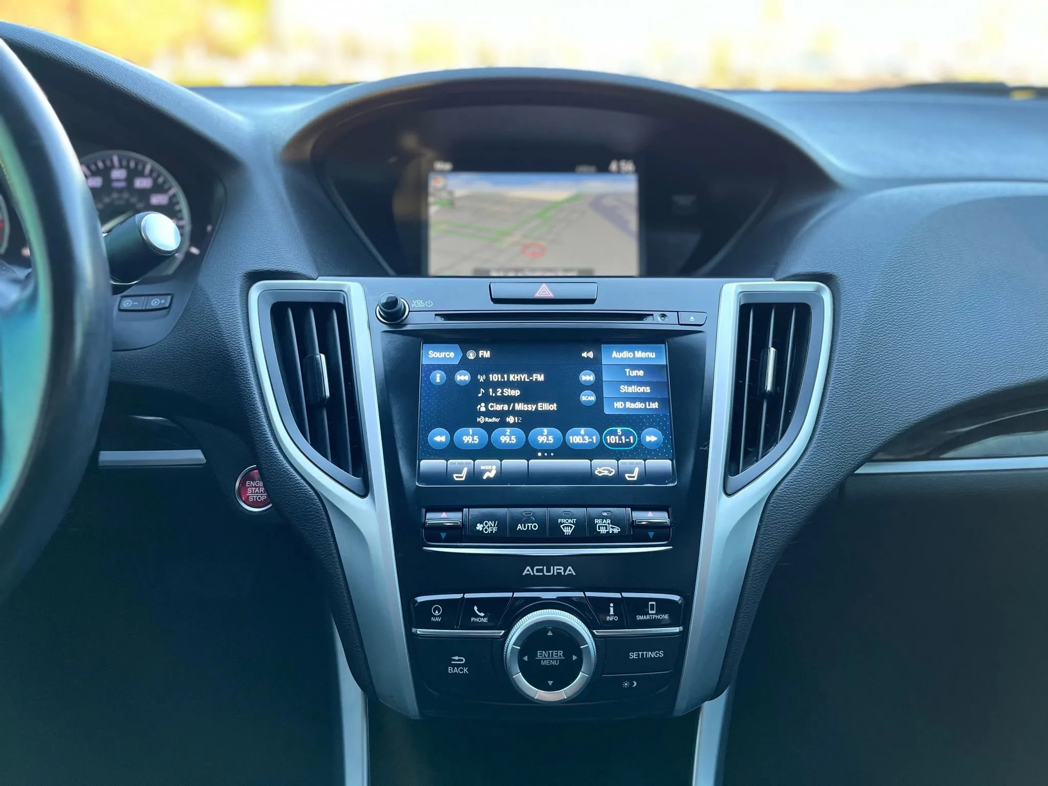 Used 2020 Acura TLX w/ Technology Package image 21