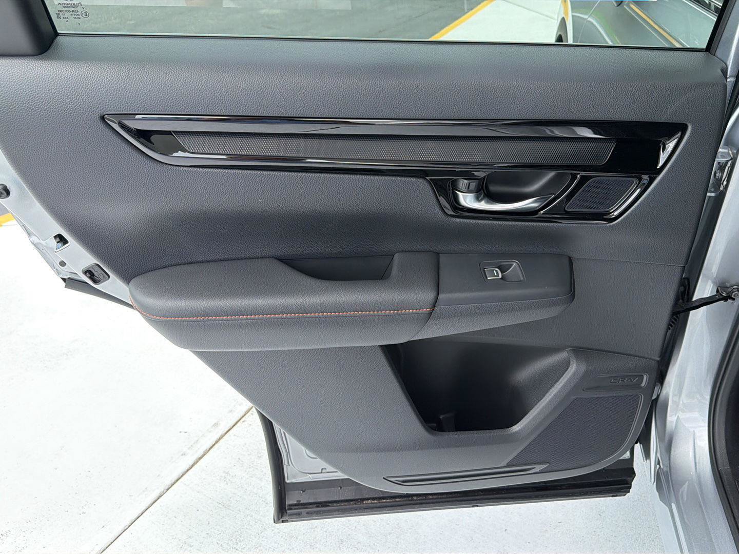Used 2024 Honda CR-V Sport Touring image 17
