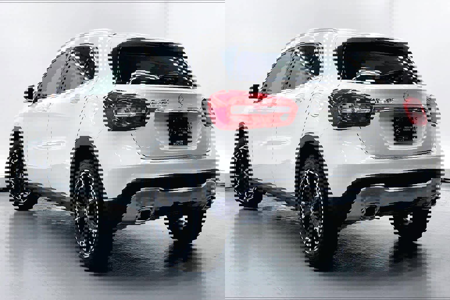 Used 2019 Mercedes-Benz GLA 250 image 2