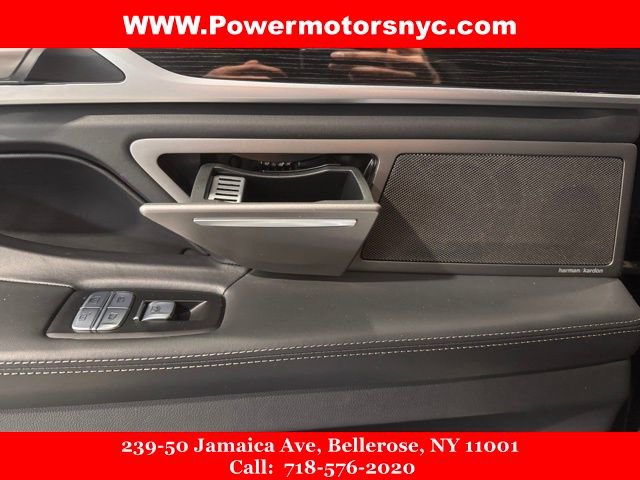 Used 2020 BMW 740i w/ M Sport Package image 40