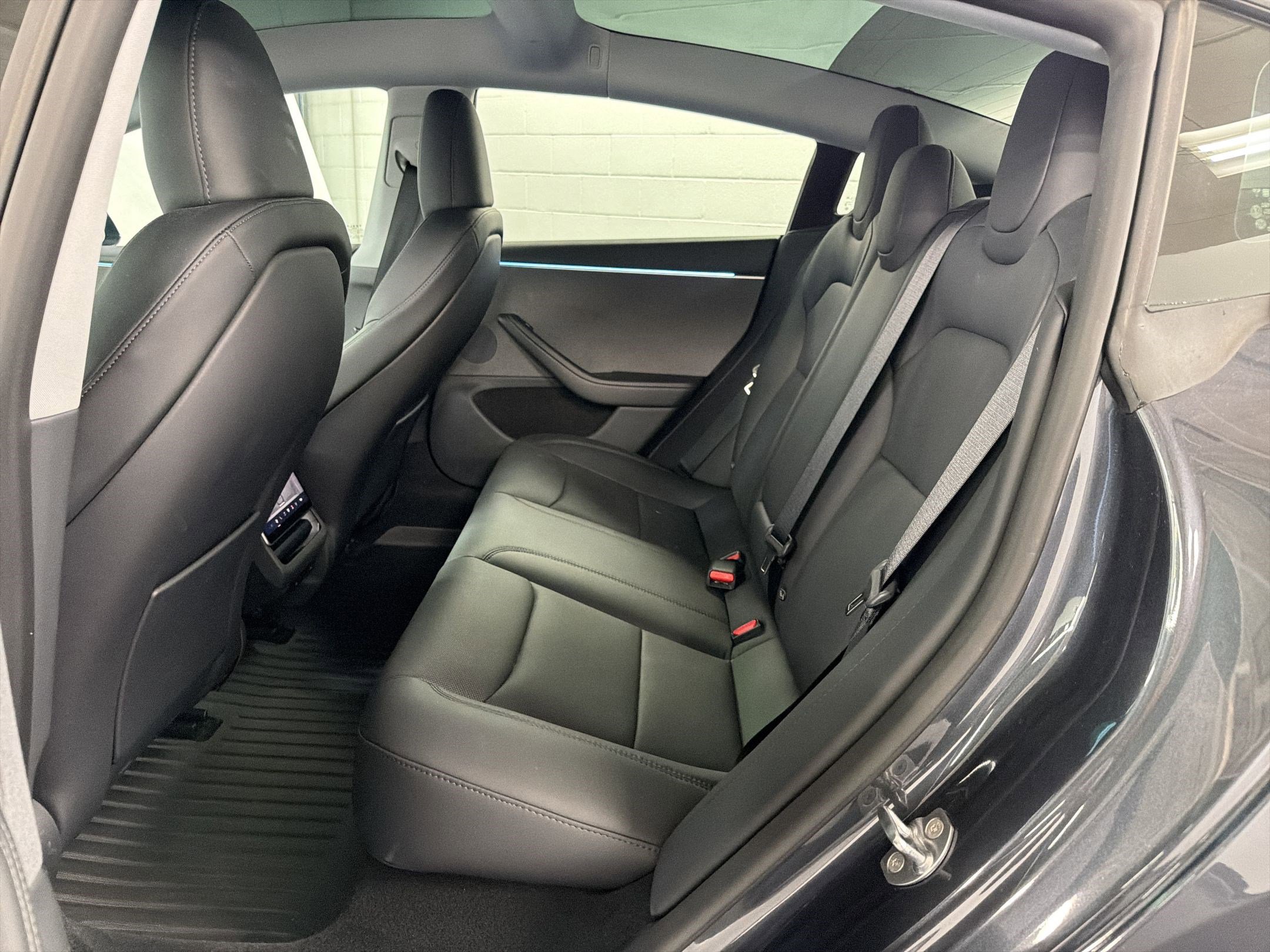 Used 2025 Tesla Model 3 Long Range RWD image 14