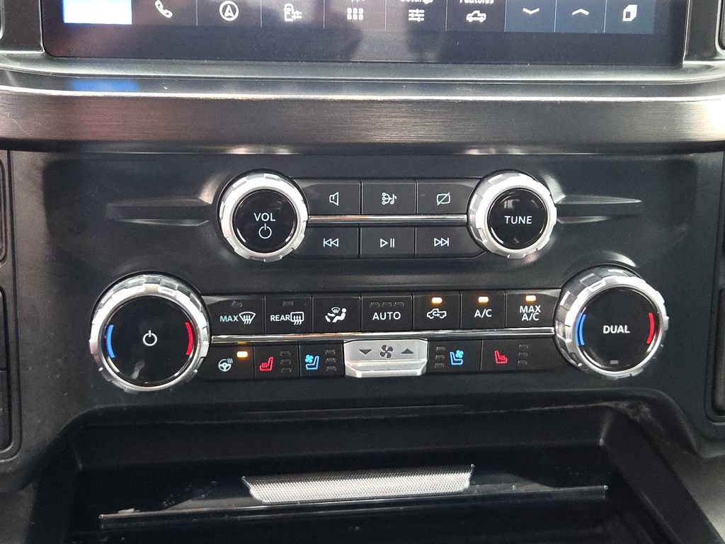 Used 2023 Ford F350 Lariat w/ Chrome Package image 22