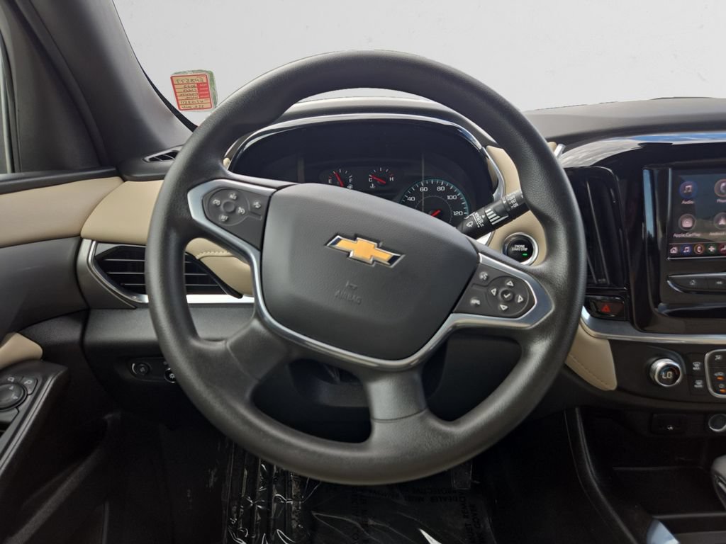 Used 2022 Chevrolet Traverse LS AWD/4WD image 13