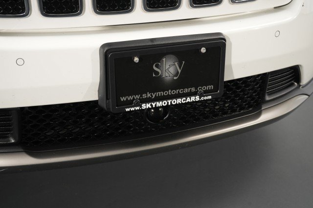 Used 2019 Jeep Cherokee Limited w/ Luxury Group AWD/4WD image 6