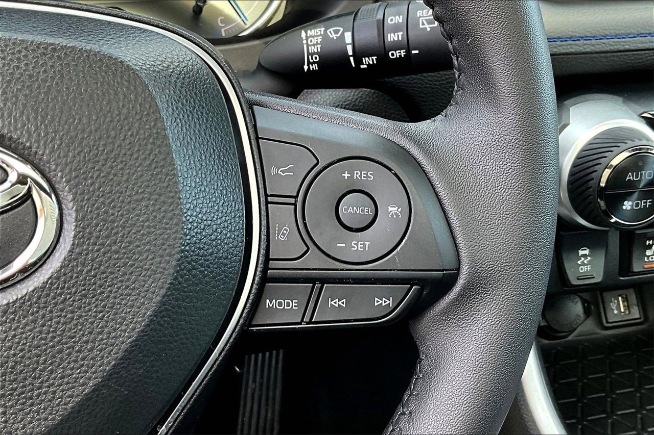 Used 2024 Toyota RAV4 XSE image 29