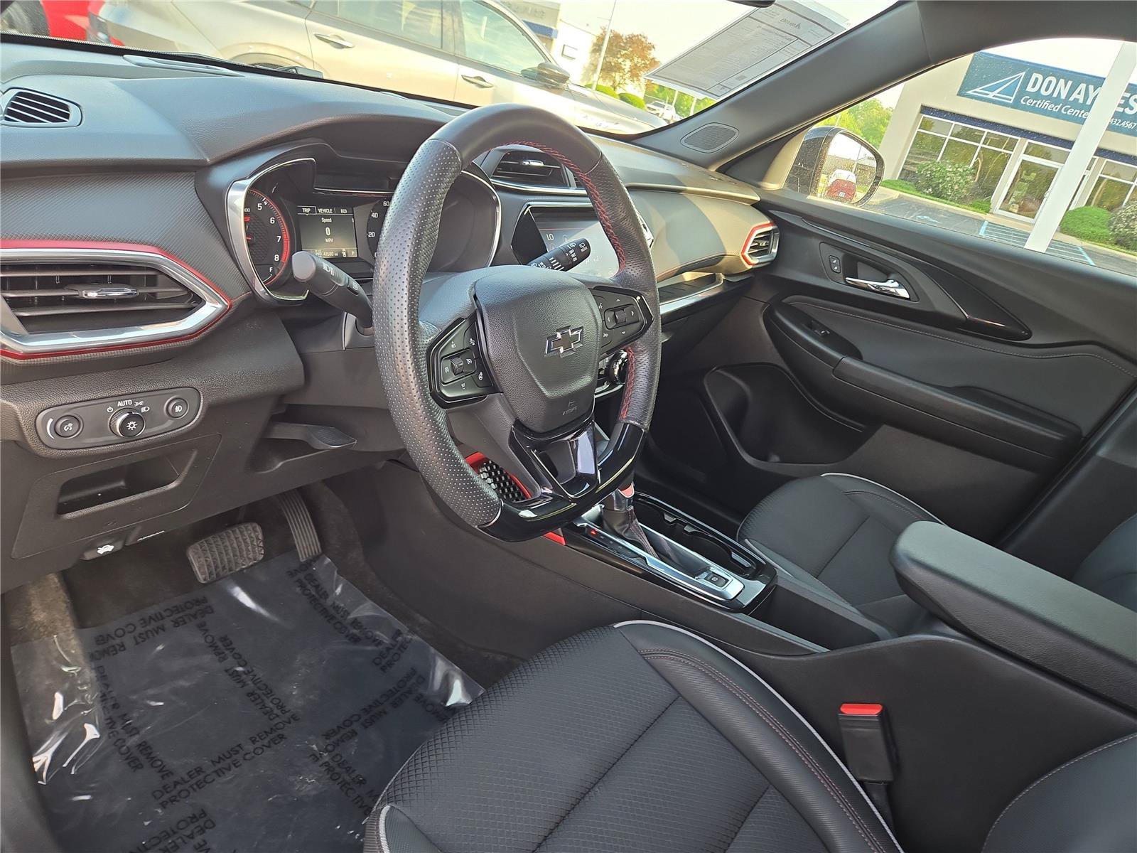 Used 2023 Chevrolet TrailBlazer RS w/ Convenience Package AWD/4WD image 21