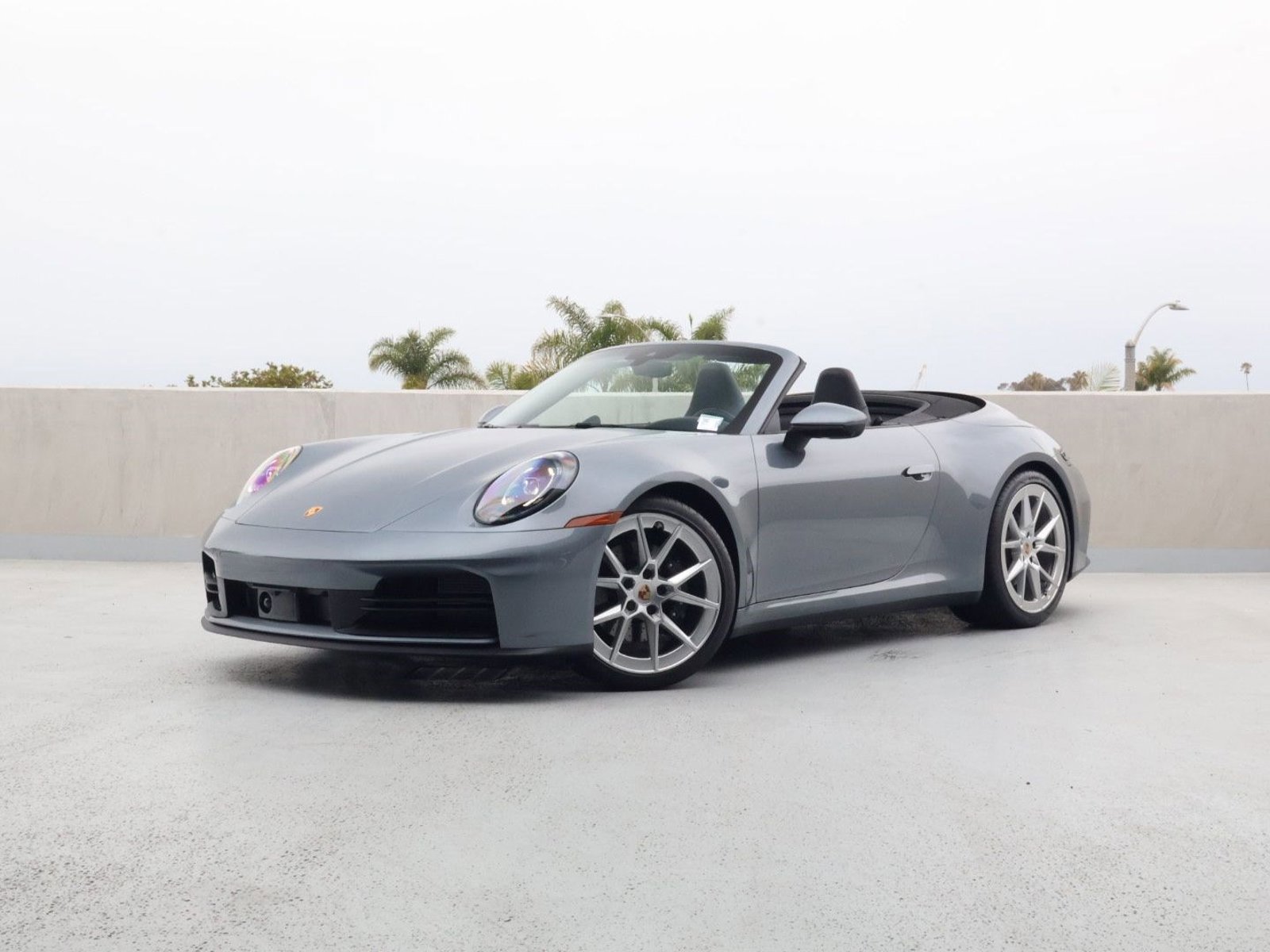 Certified 2025 Porsche 911 Carrera RWD image 5