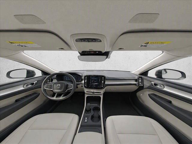 Used 2021 Volvo XC40 T5 Momentum w/ Protection Package Premier AWD/4WD image 17