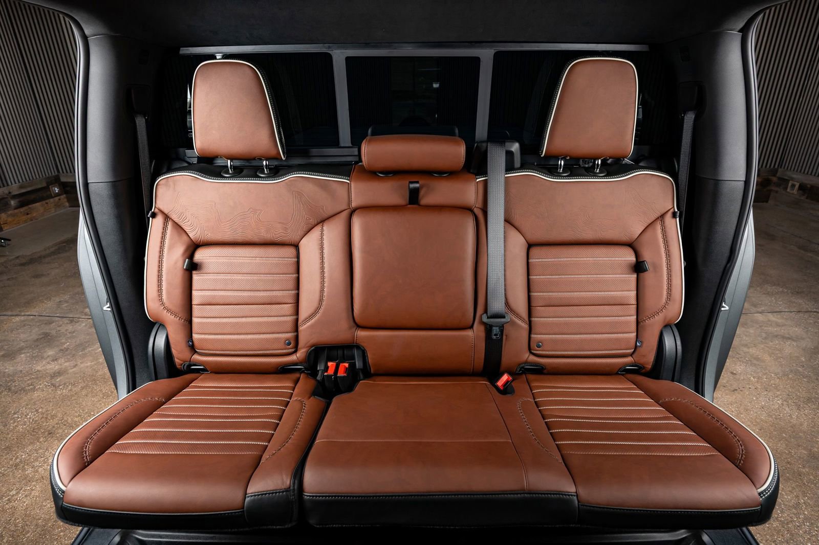 Used 2025 GMC Sierra 2500 Denali Ultimate image 35