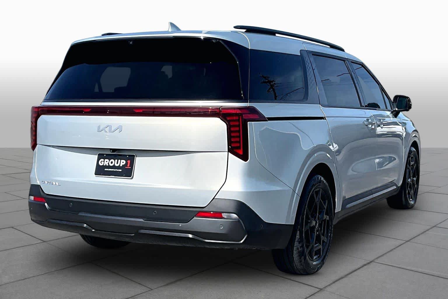 Certified 2025 Kia Carnival SX Prestige FWD image 13