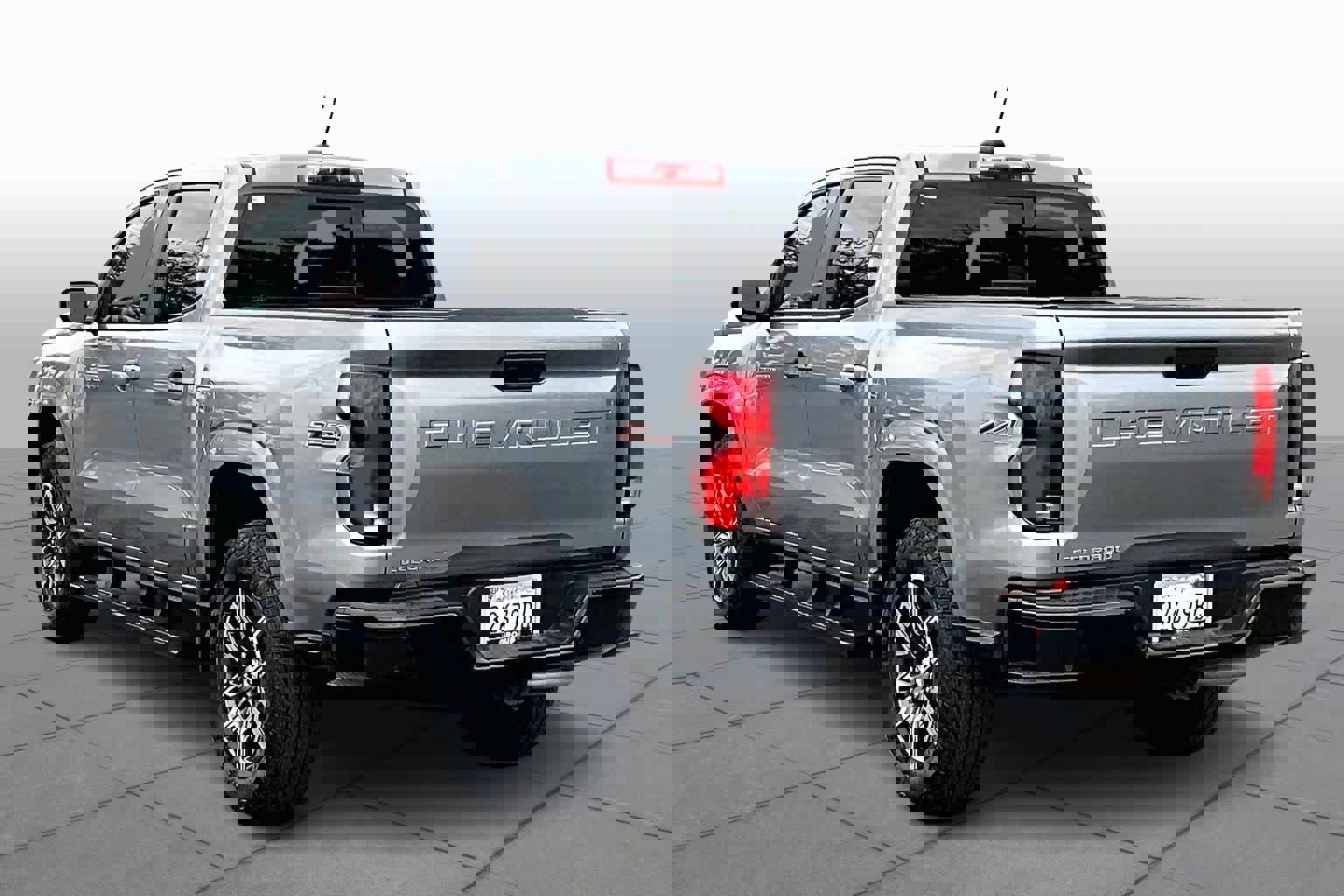 Used 2024 Chevrolet Colorado Z71 w/ Z71 Convenience Package 2 image 11