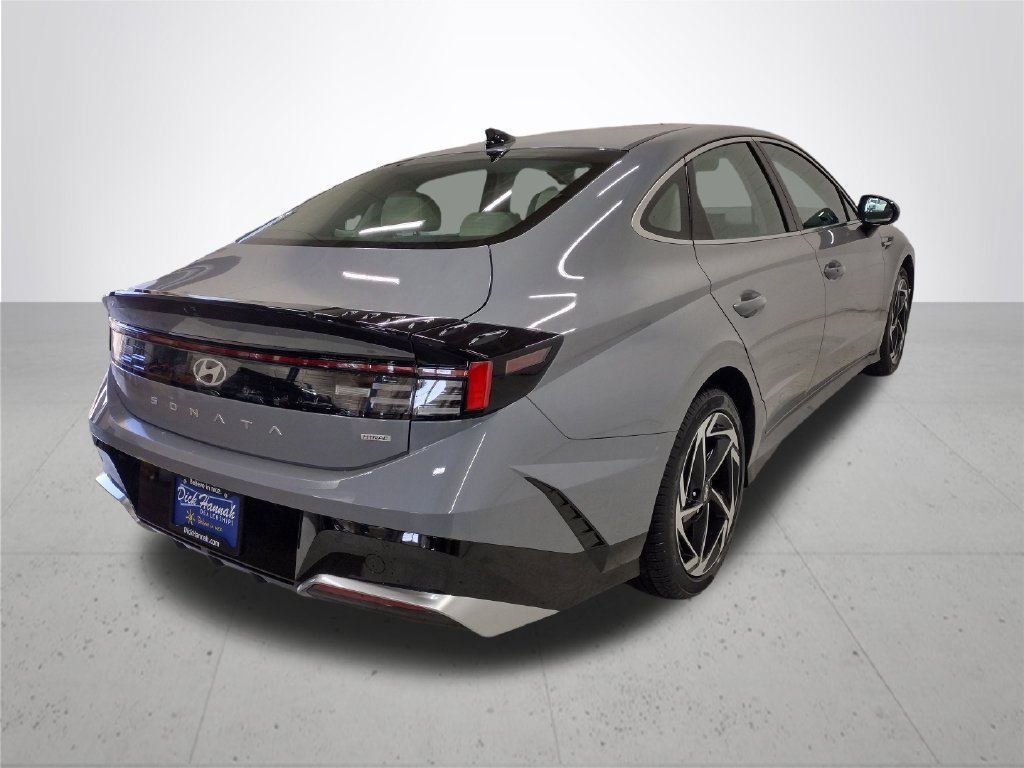 New 2026 Hyundai Sonata SEL AWD/4WD image 12