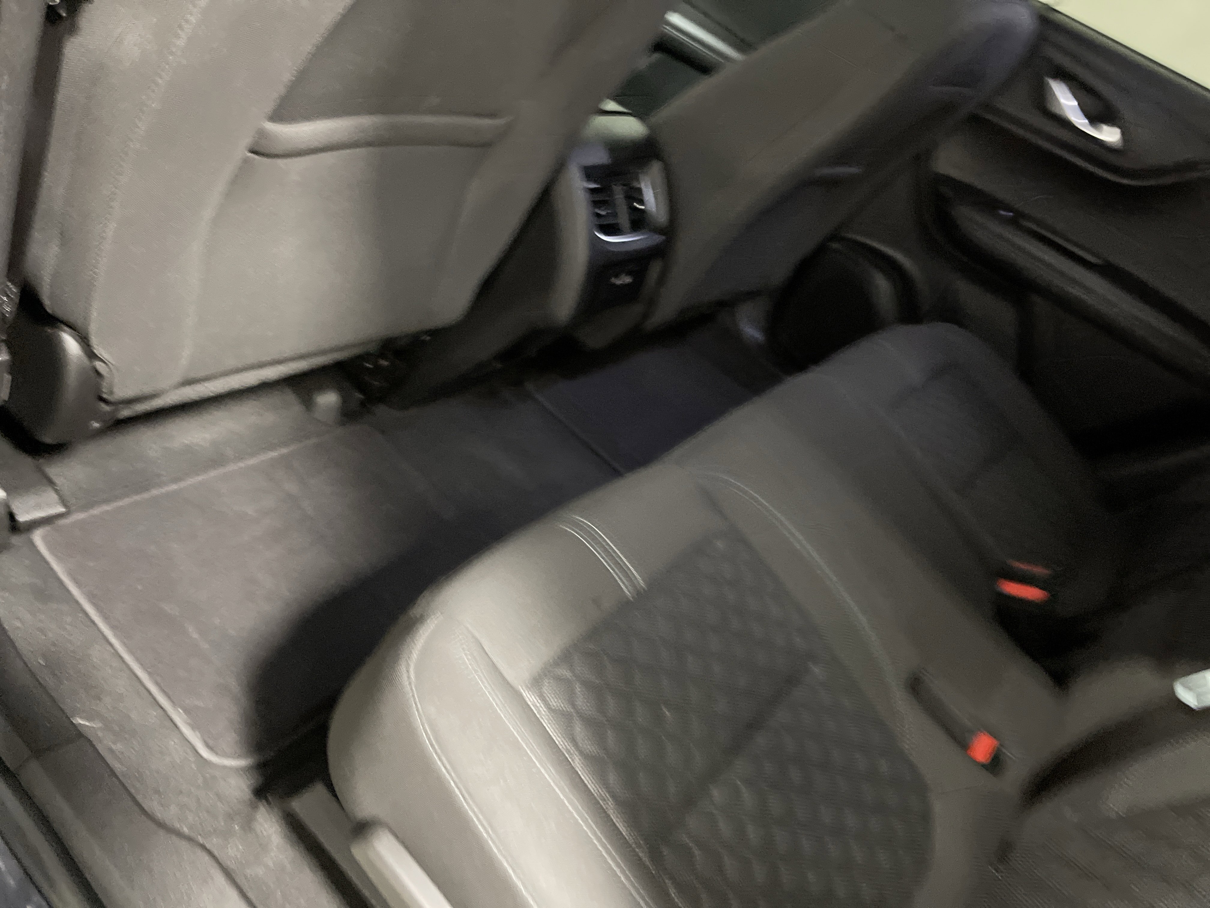 Used 2022 Chevrolet Blazer LT FWD image 17
