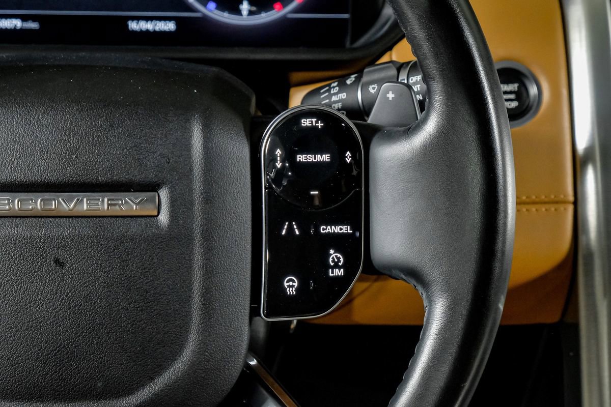 Used 2019 Land Rover Discovery HSE Luxury image 18