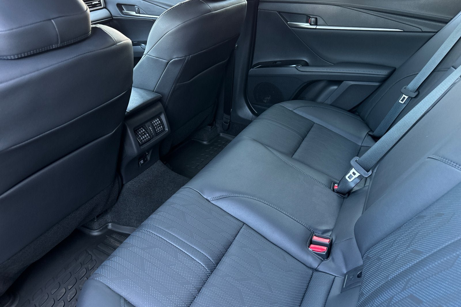 New 2026 Toyota Camry XSE FWD image 11