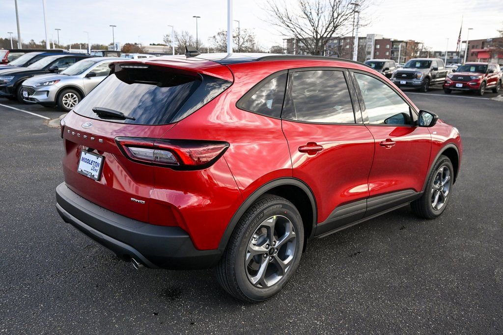 New 2026 Ford Escape ST-Line w/ Cold Weather Package image 5