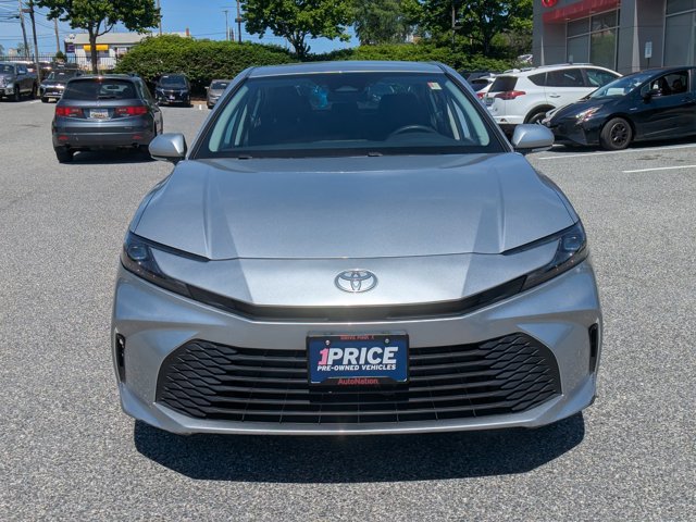 Used 2025 Toyota Camry LE FWD video 2