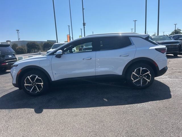 New 2026 Chevrolet Equinox EV LT image 6