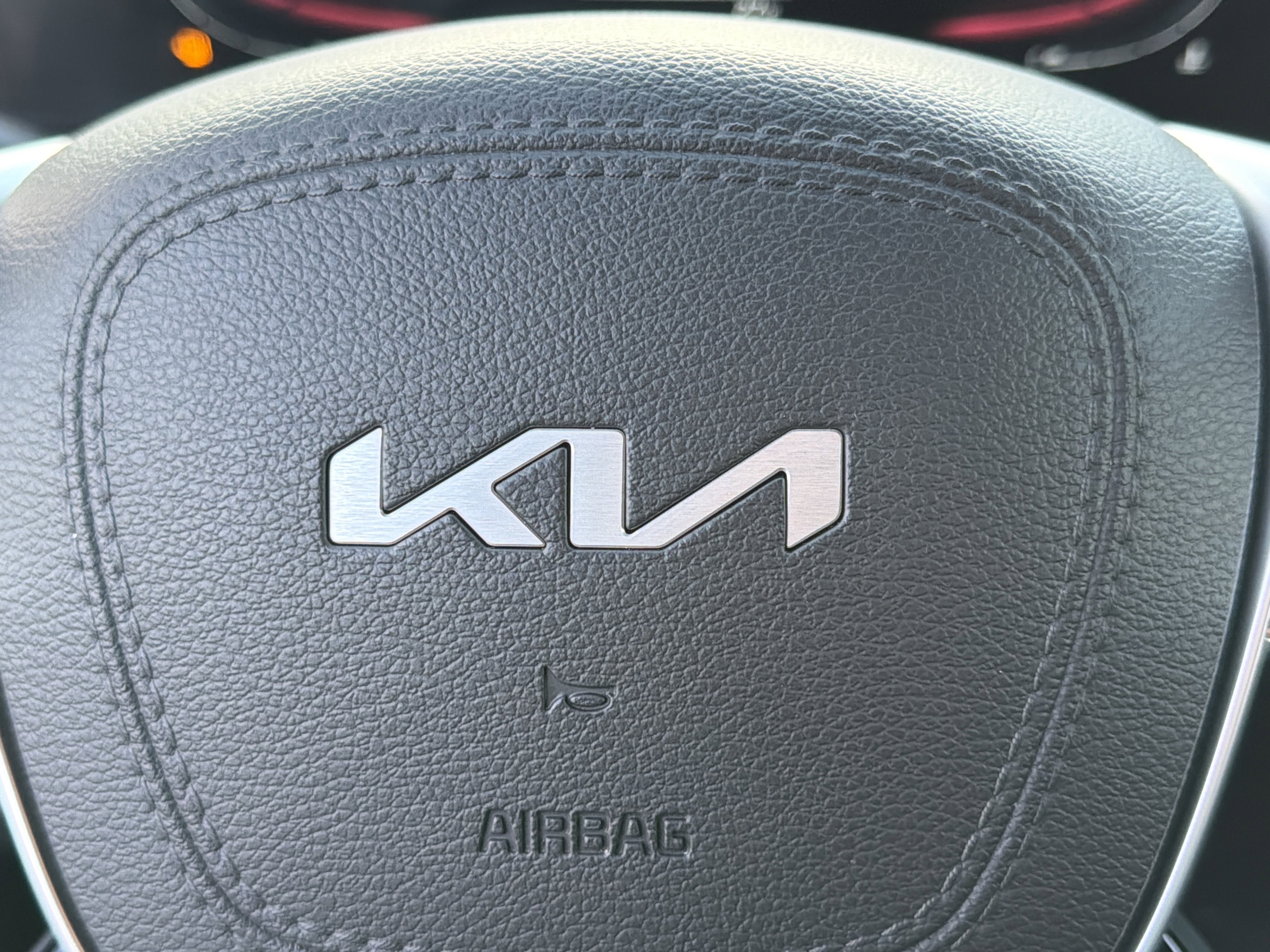 Used 2025 Kia Telluride EX image 26