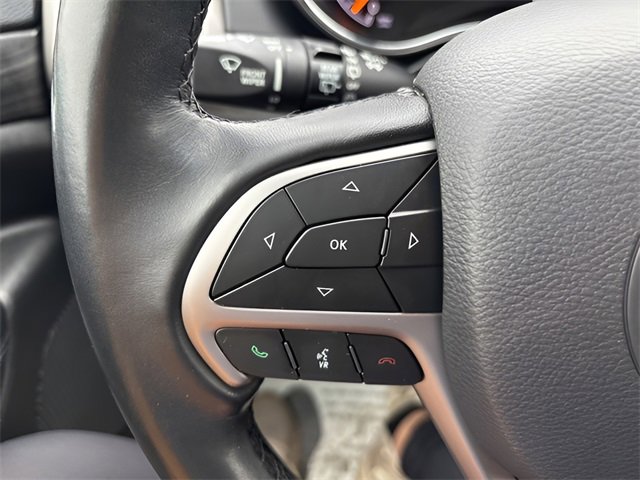 Used 2020 Jeep Grand Cherokee Laredo image 10