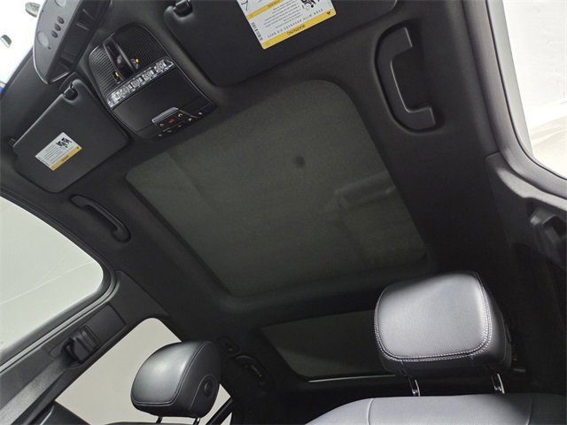 Used 2019 Mercedes-Benz GLC 350e 4MATIC image 21