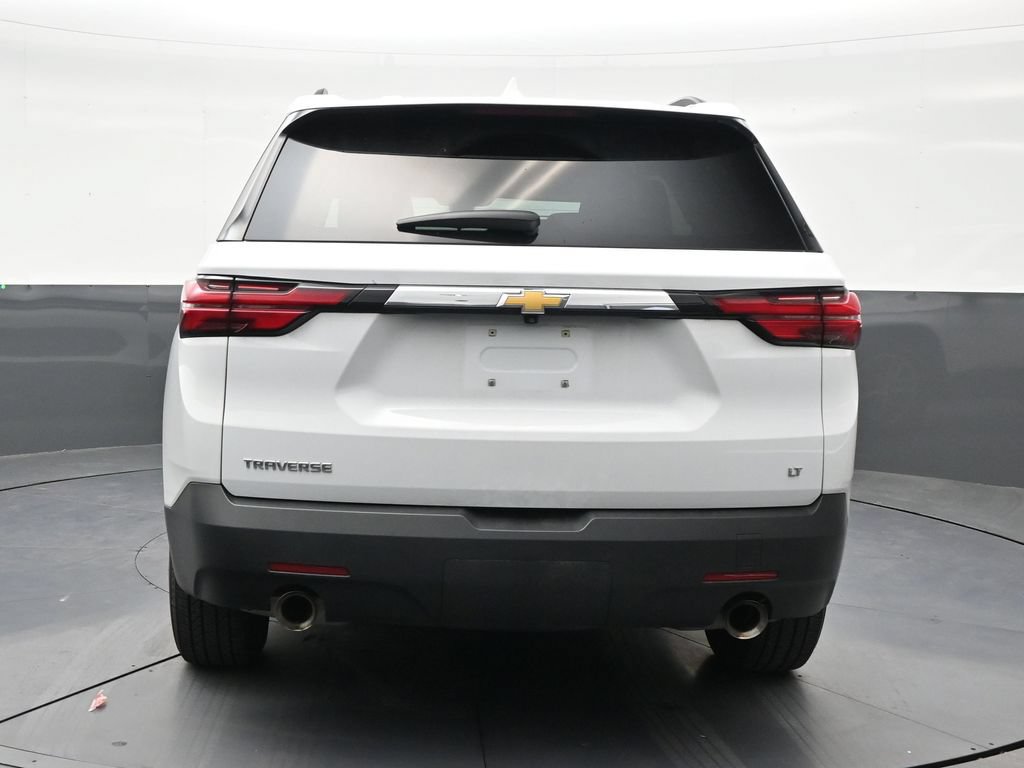 Used 2023 Chevrolet Traverse LT FWD image 4