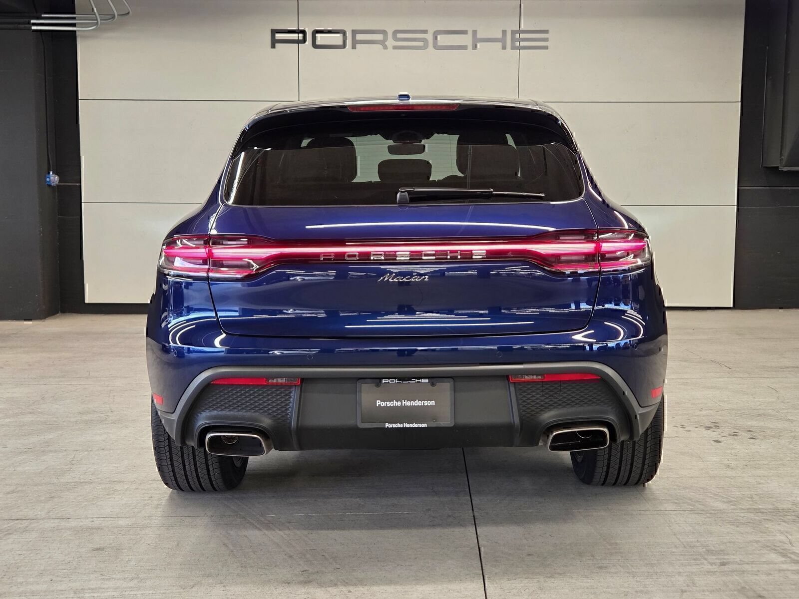 Certified 2026 Porsche Macan AWD/4WD image 7